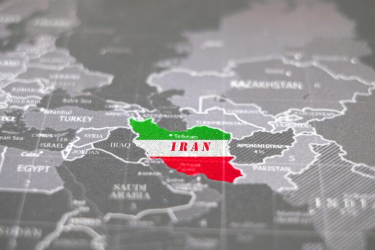 بیانیۀ۱۴ به ظاهر نواندیش دینی در دفاع از اعتراض‌های عمومی مردم ایران و تایید کشتار توسط عوامل خارجی